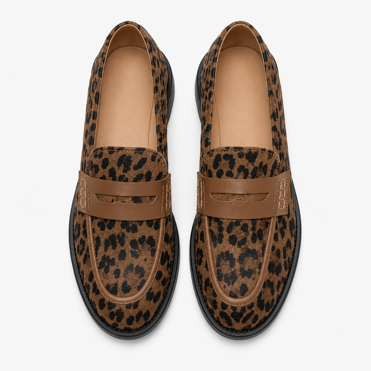 Chic Women's Leopard Loafers